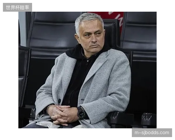 乌鲁诺夫的持球推进能力,或成为中场打破僵局的关键爆点。 乌鲁诺夫的持球推进能力,或成为中场打破僵局的关键爆点。